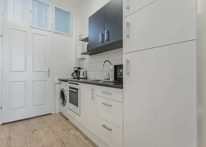 1-br In A Central, Handy Location