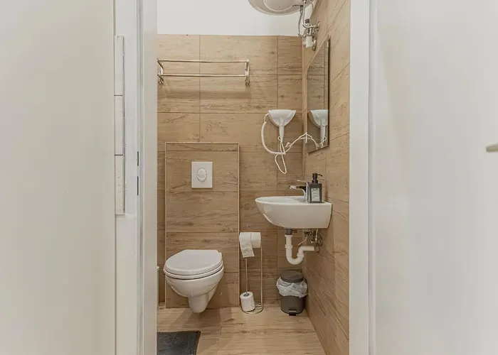 1-br In A Central, Handy Location * ウィーン